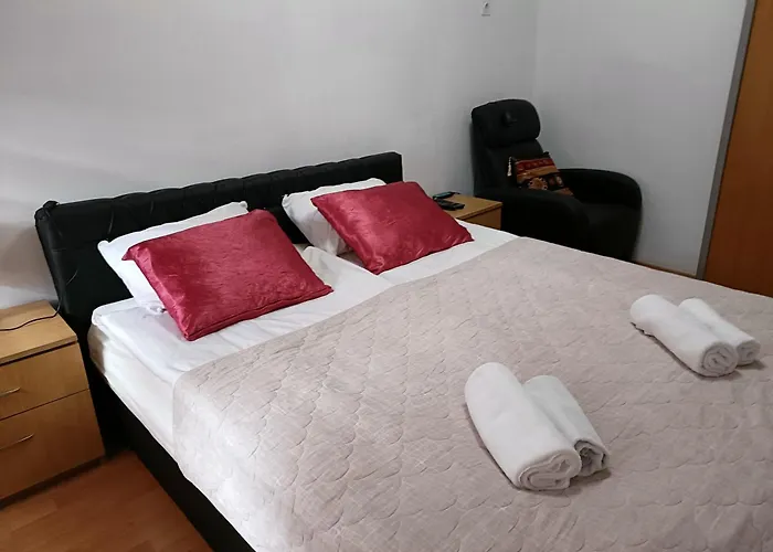 2 Bedroom Apartment, Grbavicka